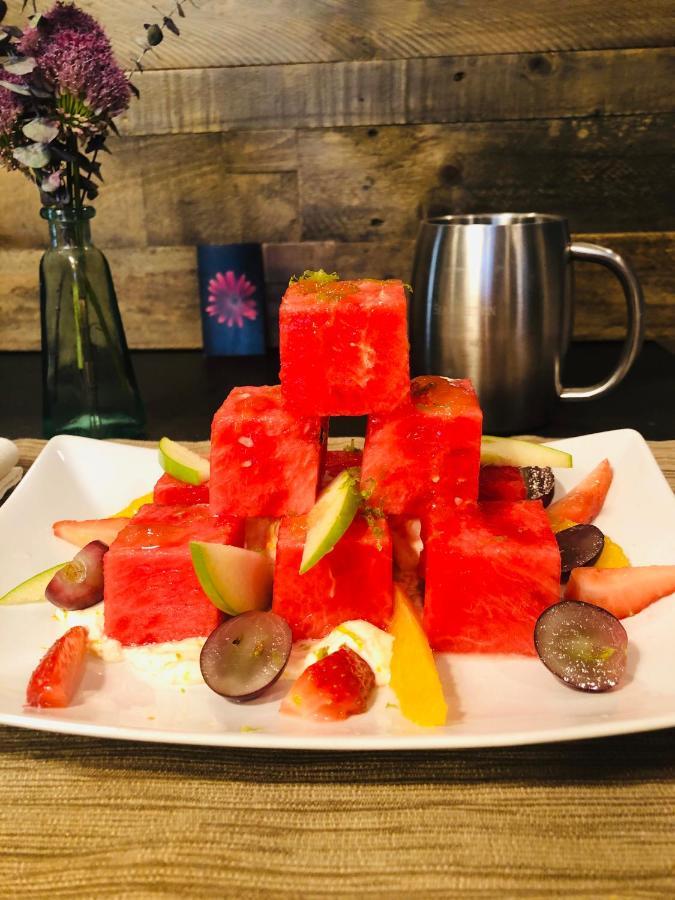 هيانيس بورت Sea Street Inn المظهر الخارجي الصورة